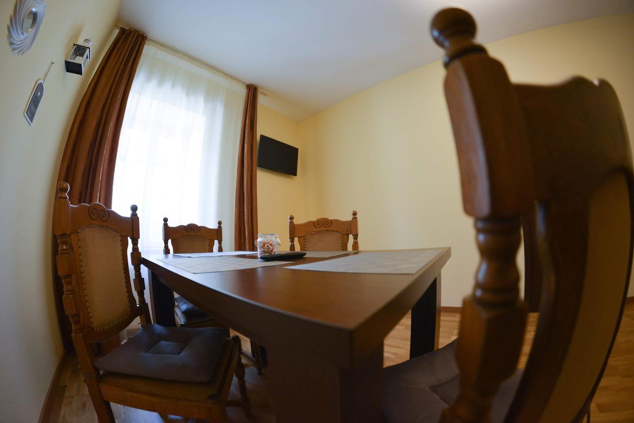 Apartment Luca Poarta Schei Брашов Экстерьер фото