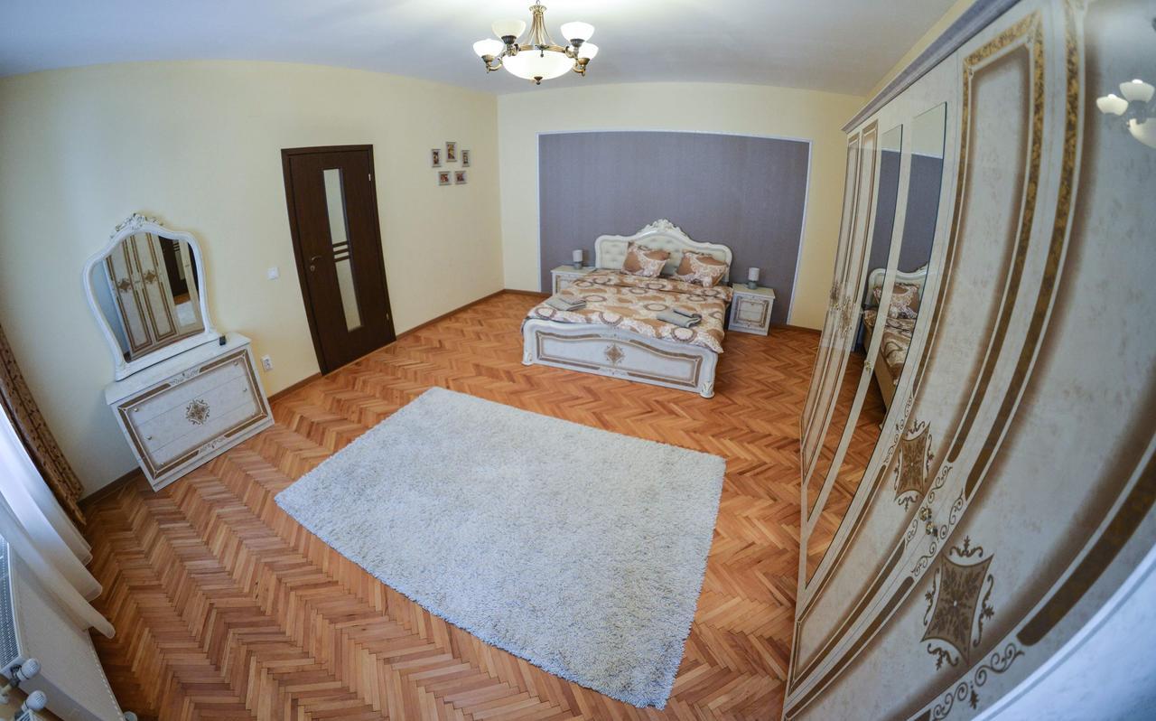 Apartment Luca Poarta Schei Брашов Экстерьер фото